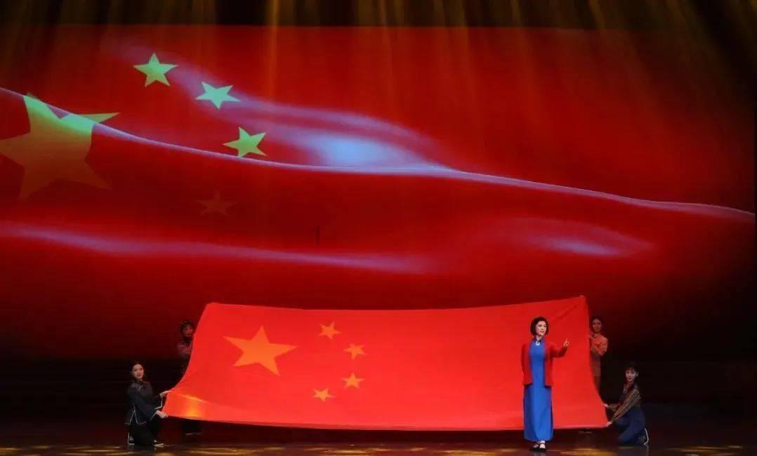 苏菲亚的休闲装