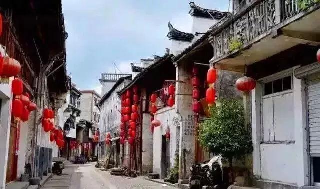 CBA常规赛北控男篮116-114天津男篮，廖三宁出战34分钟，投篮11中8，拿下19分4篮板8助攻1抢断3盖帽