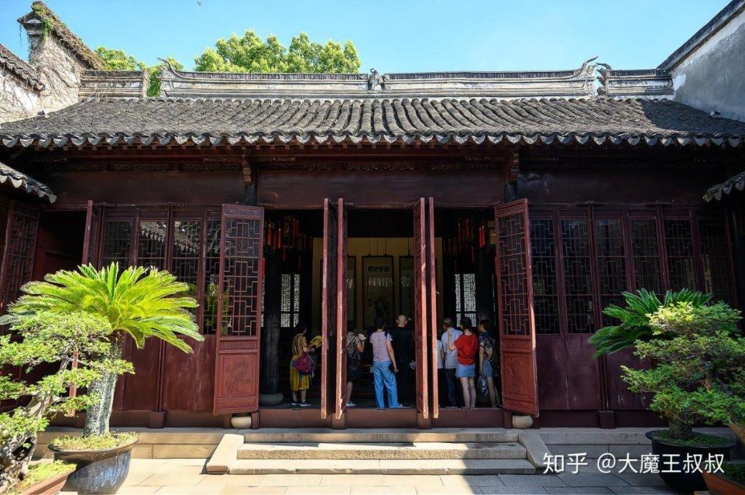 小仓鼠吃瓜子