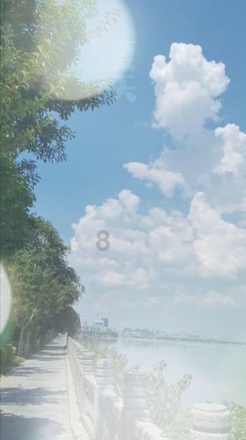 小萌妹的甜美装扮
